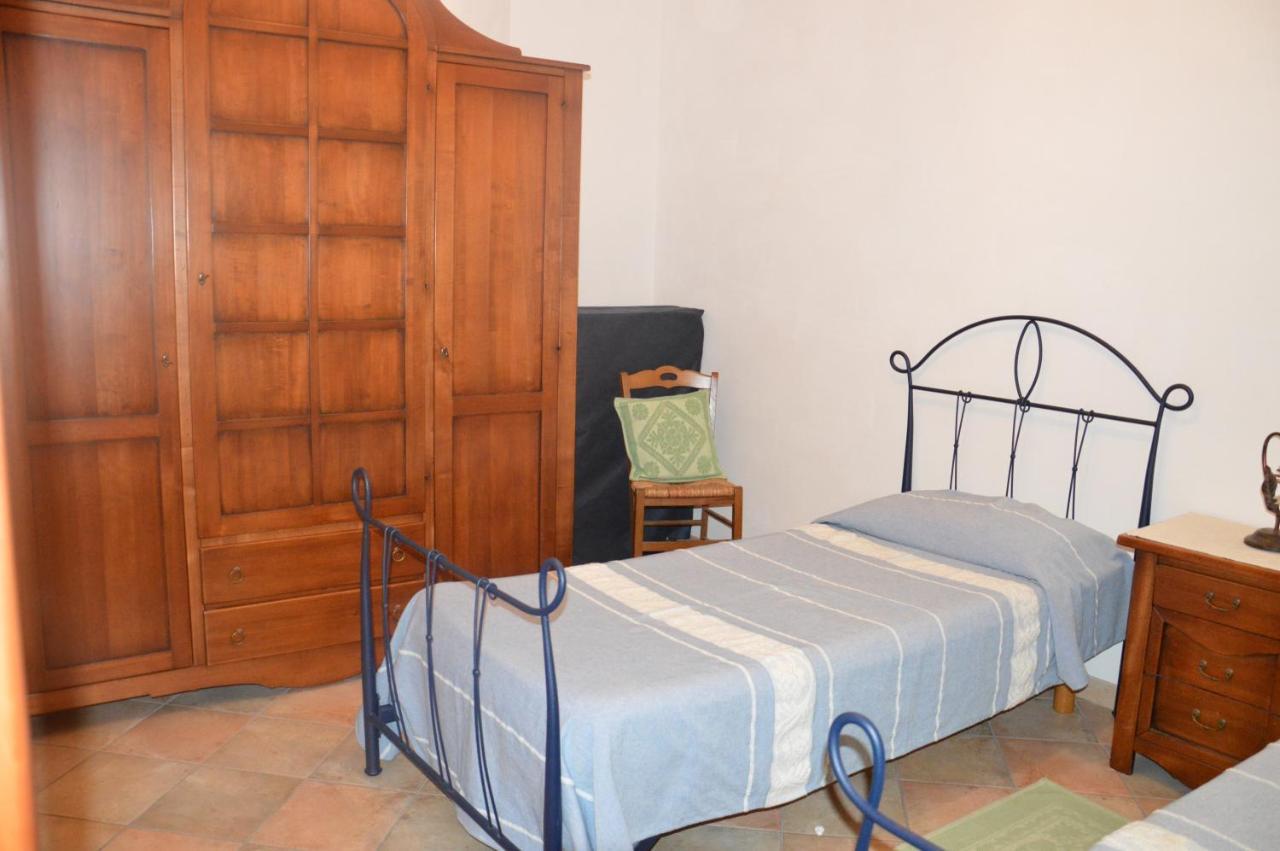 Bed and Breakfast Sa Domo Tua Bonorva Exterior foto